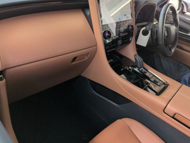 2025 Toyota Vellfire Z Premier auction photo 3