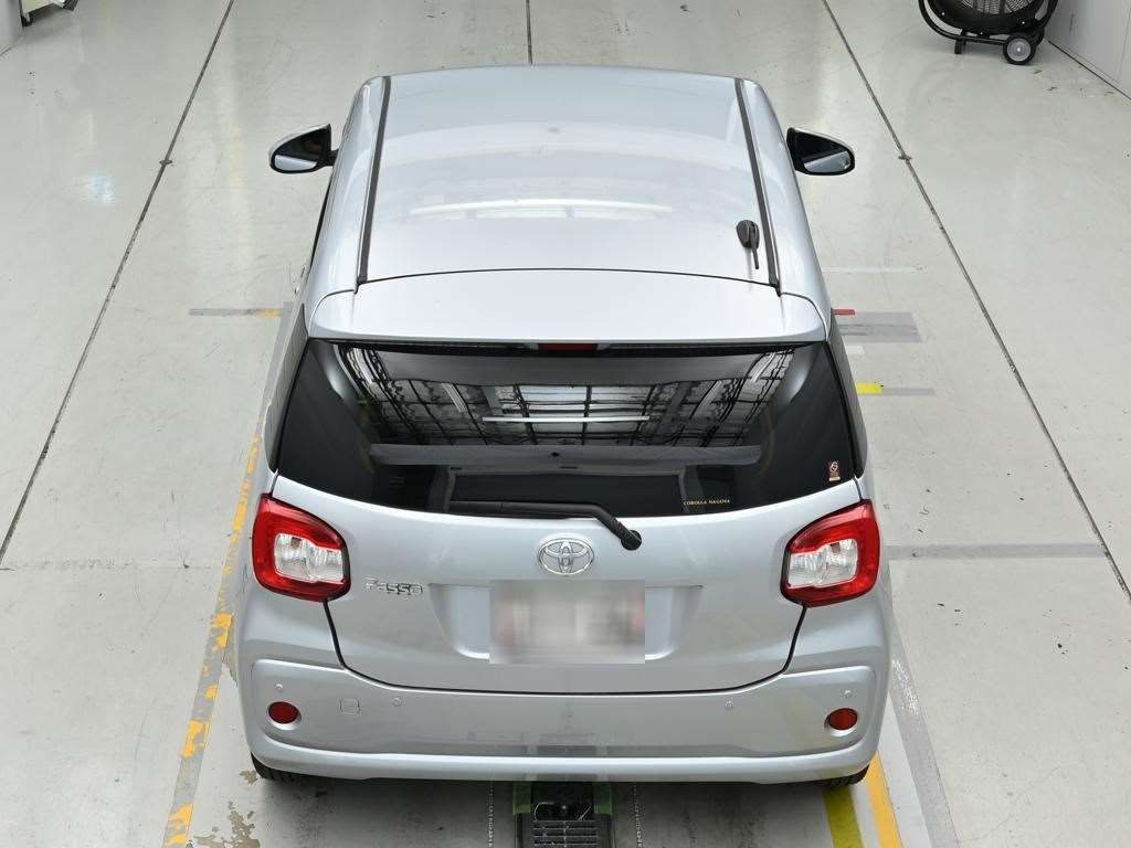 2022 Toyota Passo X L Package auction photo 8