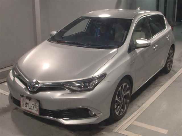 2017 Toyota Auris ハイブリッドGパッケージ auction photo 4