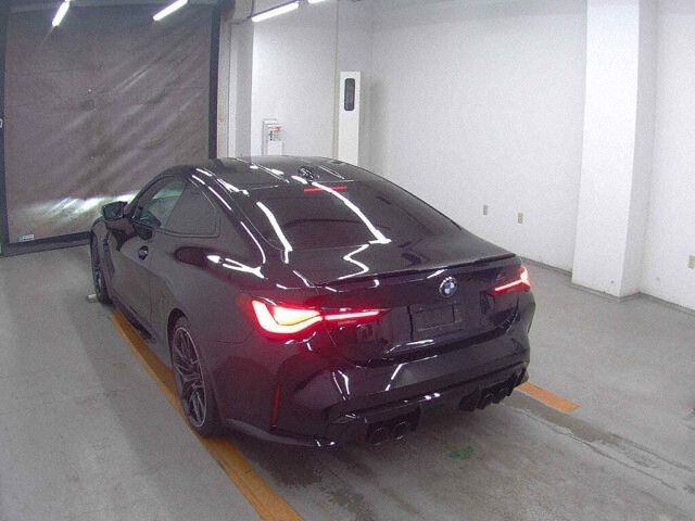 2021 BMW M4 M4 Coupe Competitive auction photo 2