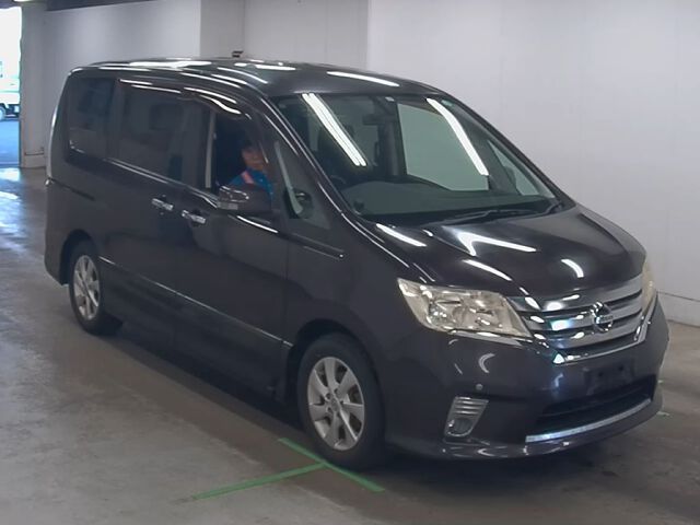 2011 Nissan Serena Highway Star Japan auction vehicle