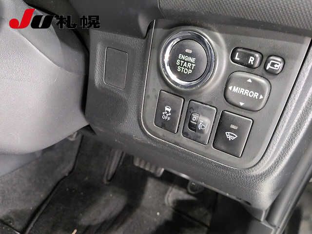 2014 Toyota Wish 4WD 1.8X auction photo 4