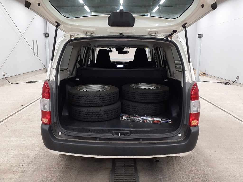 2021 Toyota Probox GL 4WD auction photo 11