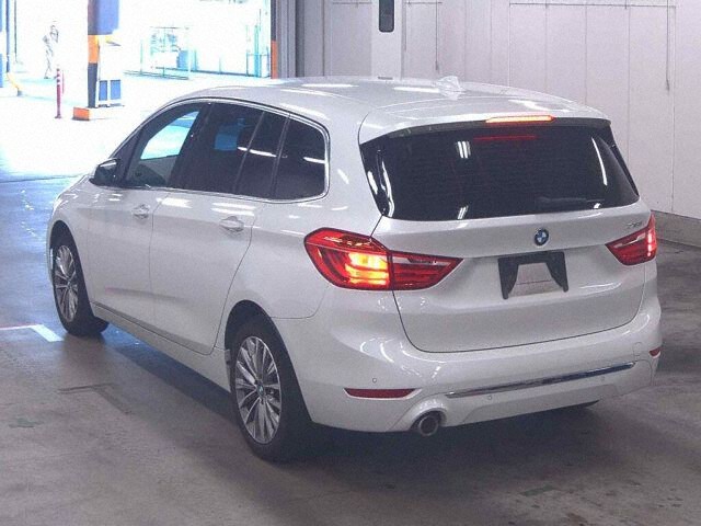 2019 BMW 2 Series 218Iグランツアラグ auction photo 2