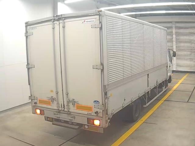 2011 Mitsubishi Fuso Fighter Van auction photo 2