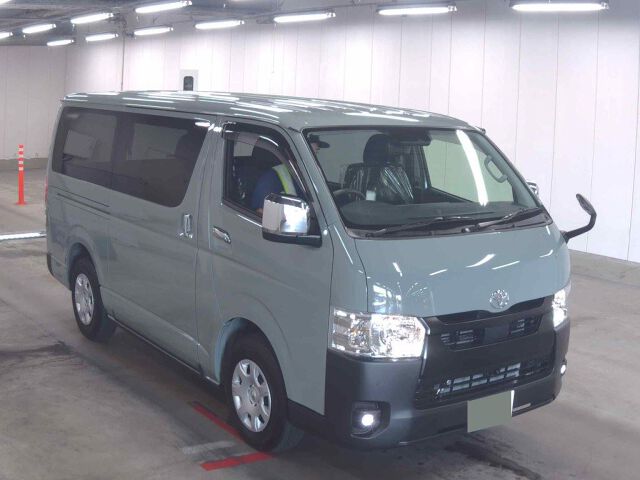 2025 Toyota Hiace Super GL Earth Color Japan auction vehicle