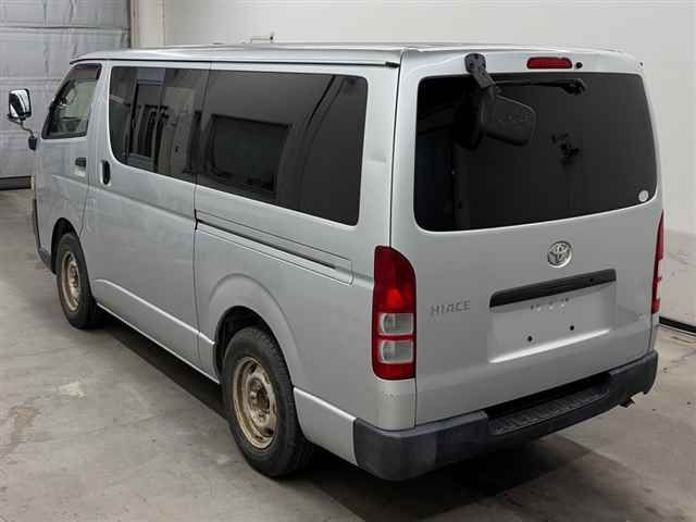2006 Toyota Hiace auction photo 2
