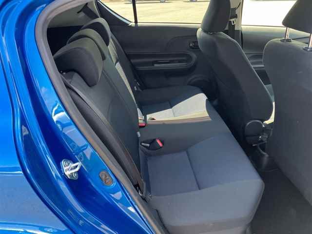 2015 Toyota Aqua S auction photo 7
