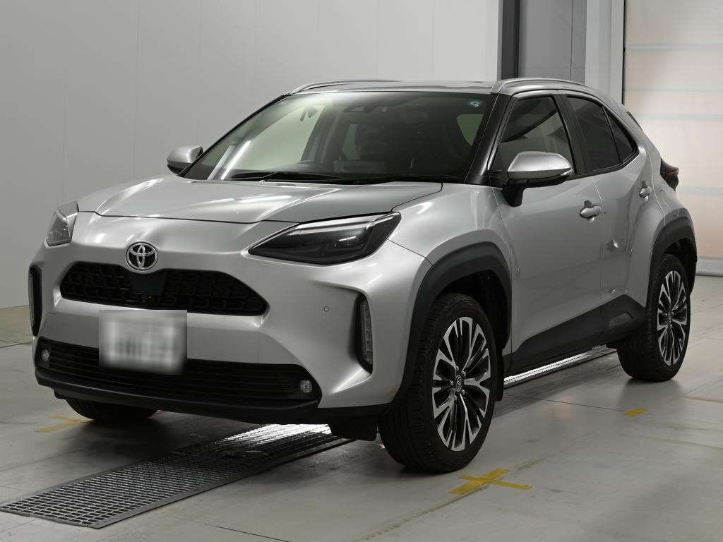Japan Auction Vehicles 14 2021 Toyota Yaris Cross Z 4WD auction photo