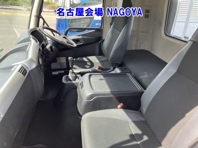 2019 Mitsubishi Fuso Fighter Hira auction photo 5