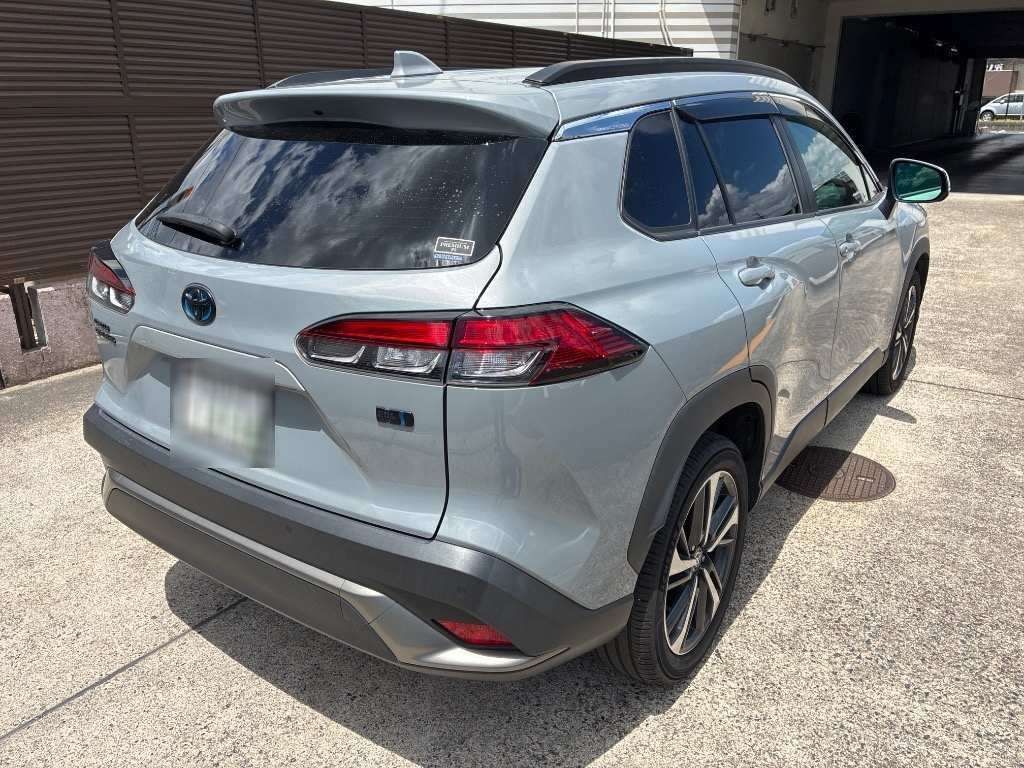2023 Toyota Corolla Cross ハイブリッド Z auction photo 2