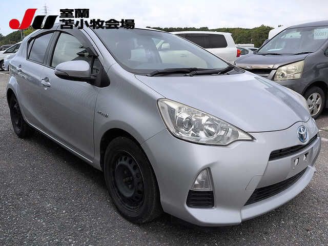 2014 Toyota Aqua S auction photo 4