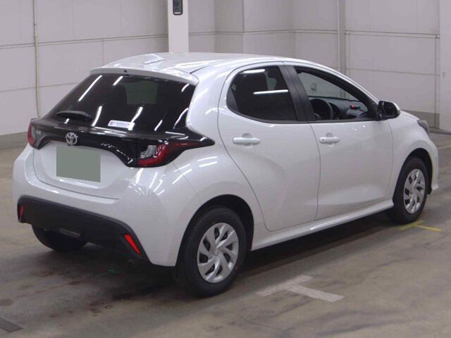 2024 Toyota Yaris X 4WD auction photo 5