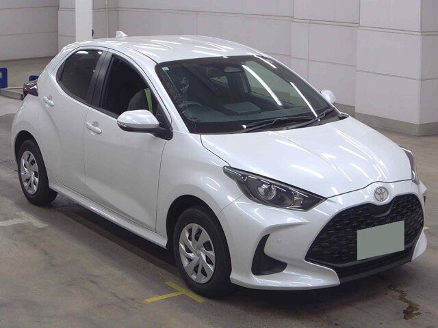 Japan Auction Vehicles 8 2024 Toyota Yaris X 4WD auction photo