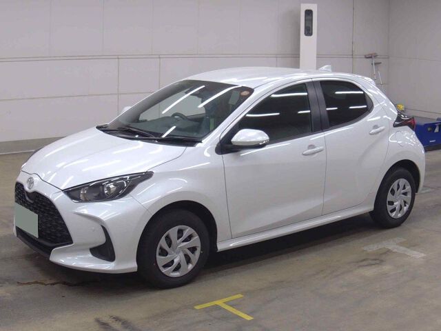 2024 Toyota Yaris X 4WD auction photo 4