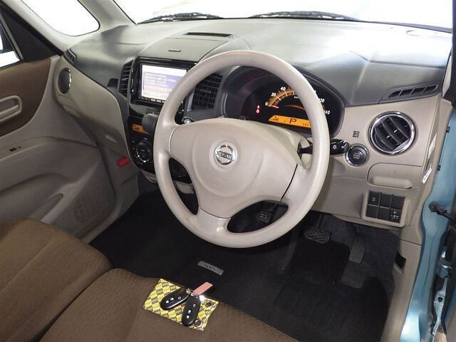 2012 Nissan Roox G auction photo 3