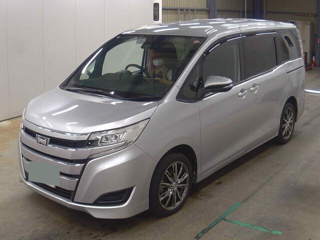 2020 Toyota Noah X auction photo 4