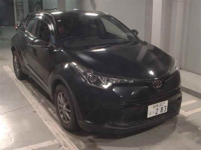 2017 Toyota C-HR 4WD S-T Japan auction vehicle