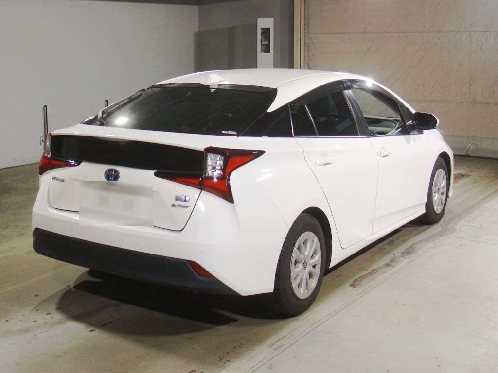 2021 Toyota Prius S 4WD auction photo 2