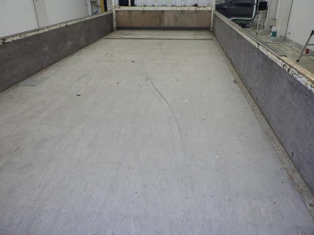 1997 Mitsubishi Fuso Canter 平ボディ auction photo 4