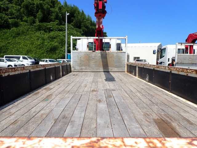 2019 Isuzu Forward 2.55t crane equipped auction photo 3