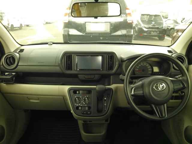 2019 Toyota Passo X auction photo 8