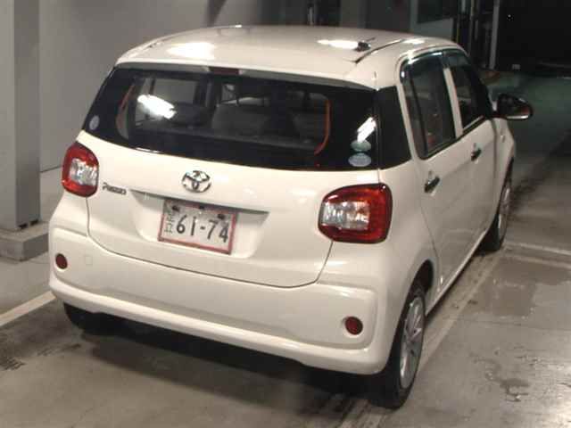 2019 Toyota Passo X auction photo 5