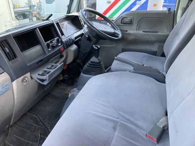 2008 Isuzu Elf Double cab auction photo 5