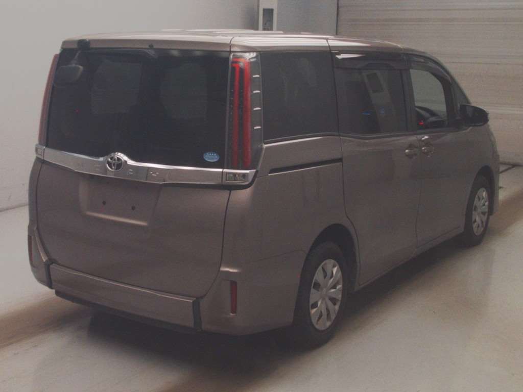 2020 Toyota Noah Welcab 4WD auction photo 2