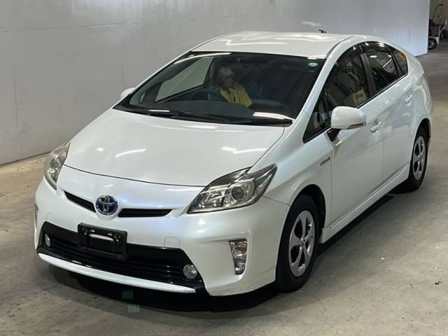 Japan Auction Vehicles 7 2014 Toyota Prius S auction photo