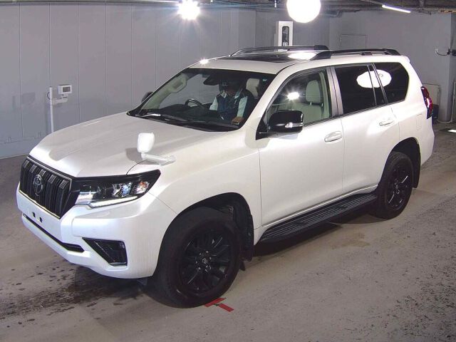 2023 Toyota Land Cruiser Prado TX L-PマットブラE 4WD auction photo 4