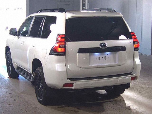 2023 Toyota Land Cruiser Prado TX L-PマットブラE 4WD auction photo 2