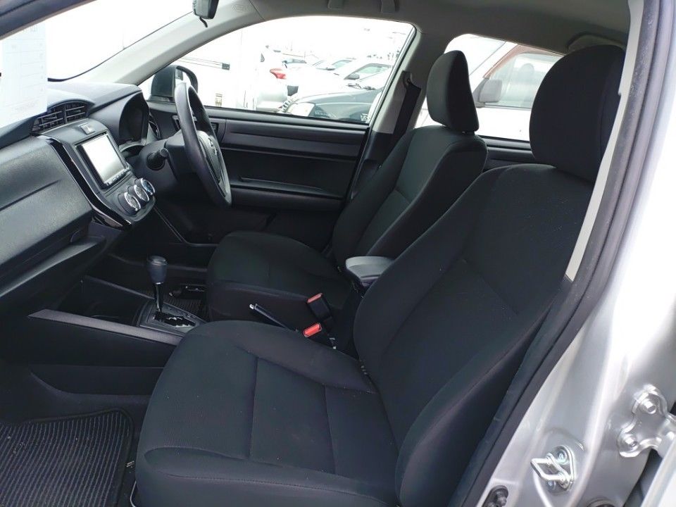 2021 Toyota カローラ アクシオ auction photo 16