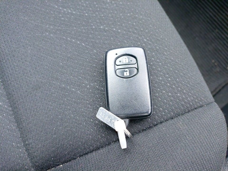 2021 Toyota カローラ アクシオ auction photo 15