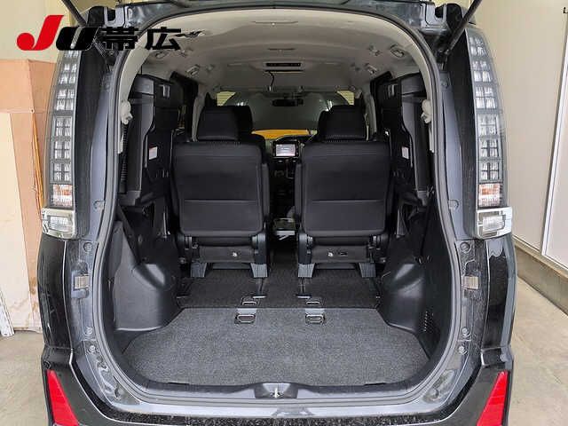 2015 Toyota Voxy 4WD ZS Kirameki auction photo 9