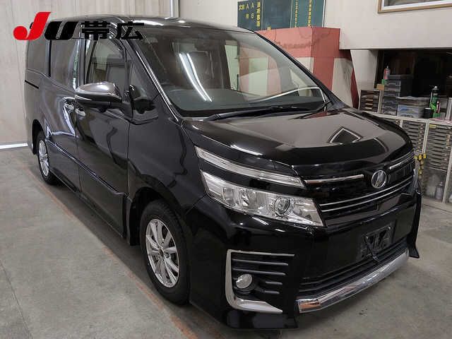 2015 Toyota Voxy 4WD ZS Kirameki auction photo 4