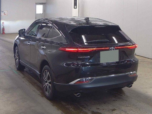 2023 Toyota Harrier G auction photo 2