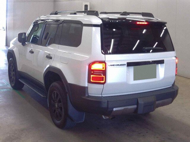 2024 Toyota Land Cruiser 250 VXファーストエディショ 4WD auction photo 2