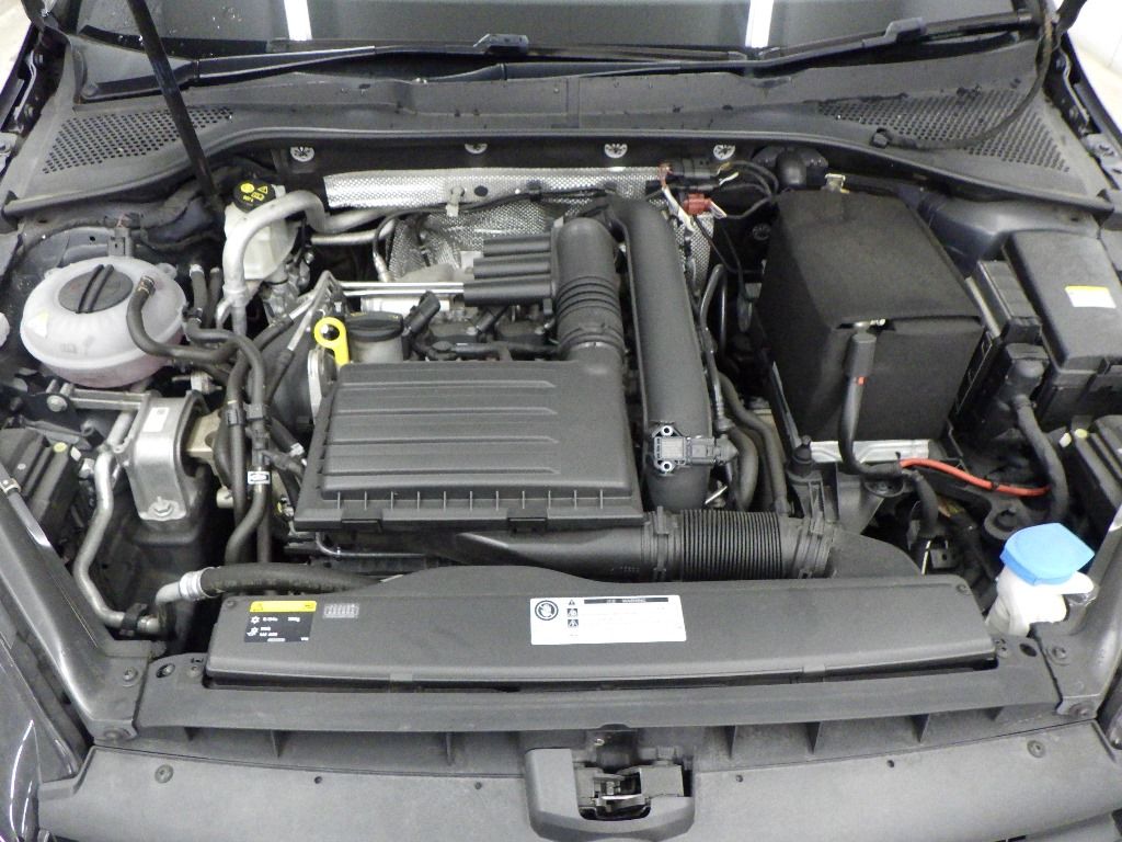 2017 Volkswagen ゴルフ 5HB TSIコンフォートライン auction photo 13