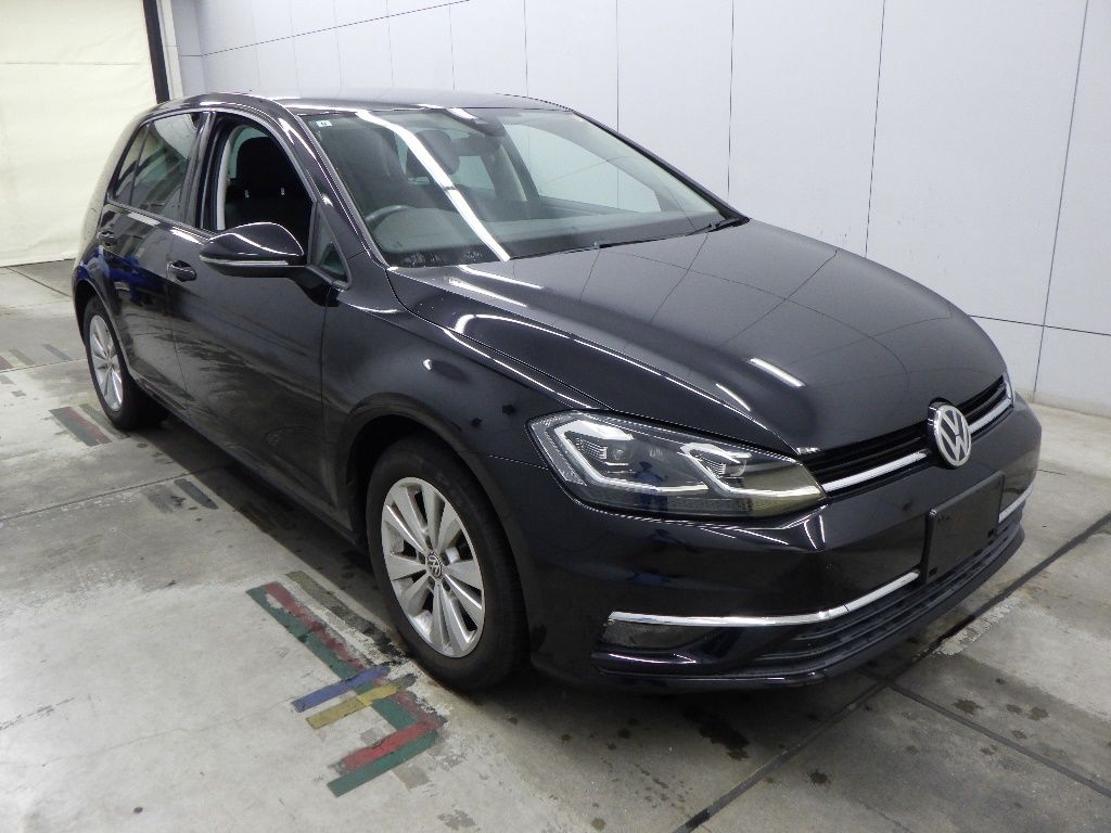 Japan Auction Vehicles 16 2017 Volkswagen ゴルフ 5HB TSIコンフォートライン auction photo