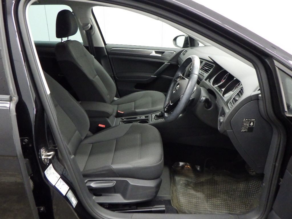 2017 Volkswagen ゴルフ 5HB TSIコンフォートライン auction photo 6