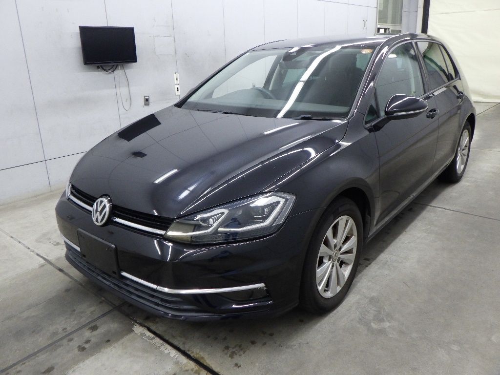 2017 Volkswagen ゴルフ 5HB TSIコンフォートライン auction photo 4