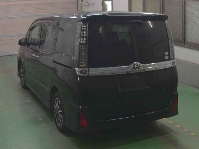 2015 Toyota Voxy ZSキラメキ auction photo 2