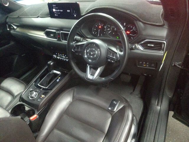 2023 Mazda CX-5 XD Exclusive Mod auction photo 3