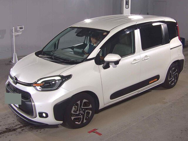 2022 Toyota Sienta Z auction photo 4