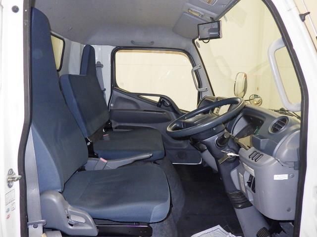 2016 Mitsubishi Fuso Canter Refrigerated and frozen trucks auction photo 6