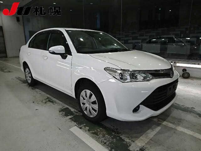 2017 Toyota Corolla Axio 4WD 1.5X auction photo 8