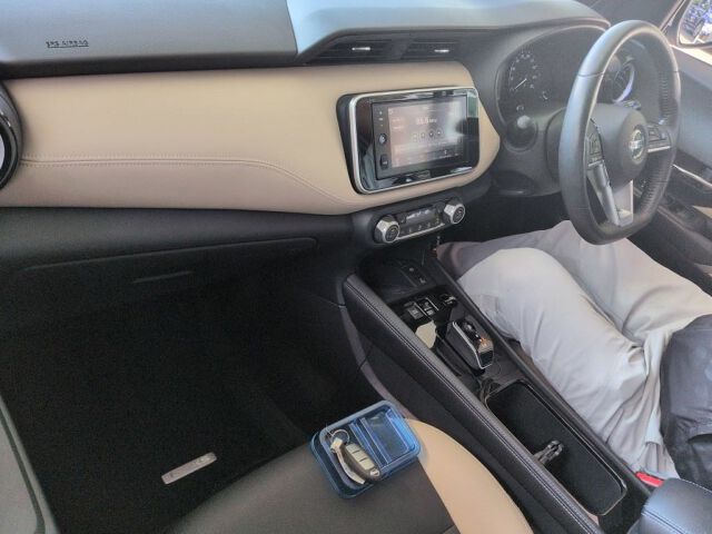 2024 Nissan Kicks X Two-Tone Interior Edition auction photo 3