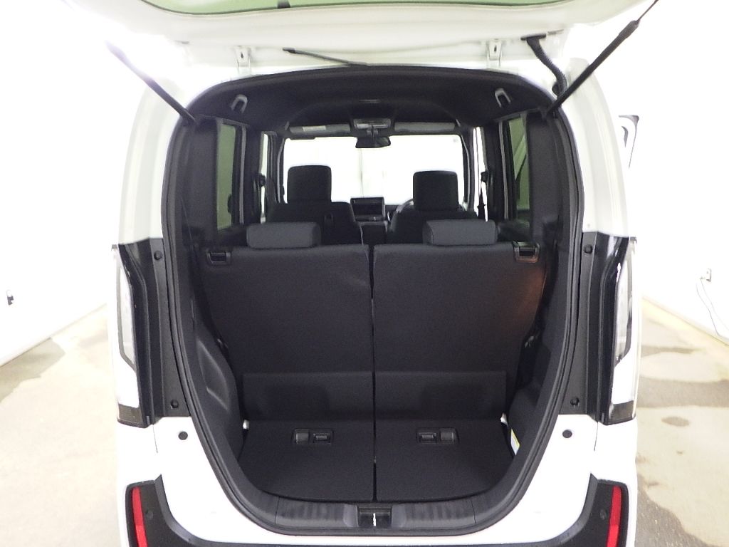 2026 Honda N-BOX 4WD Custom auction photo 8