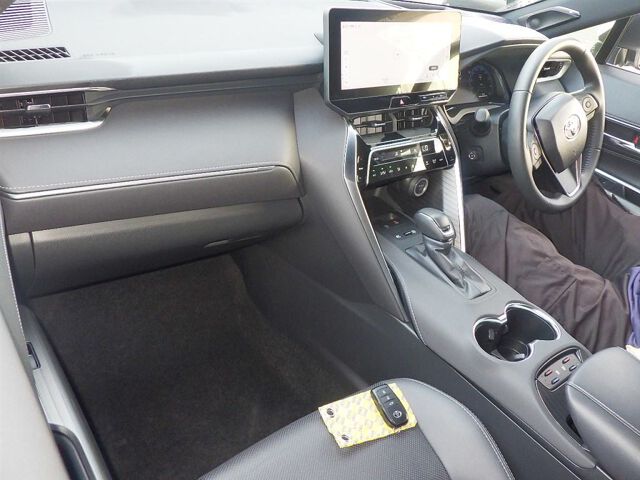 2024 Toyota Harrier Z Leather Package auction photo 3